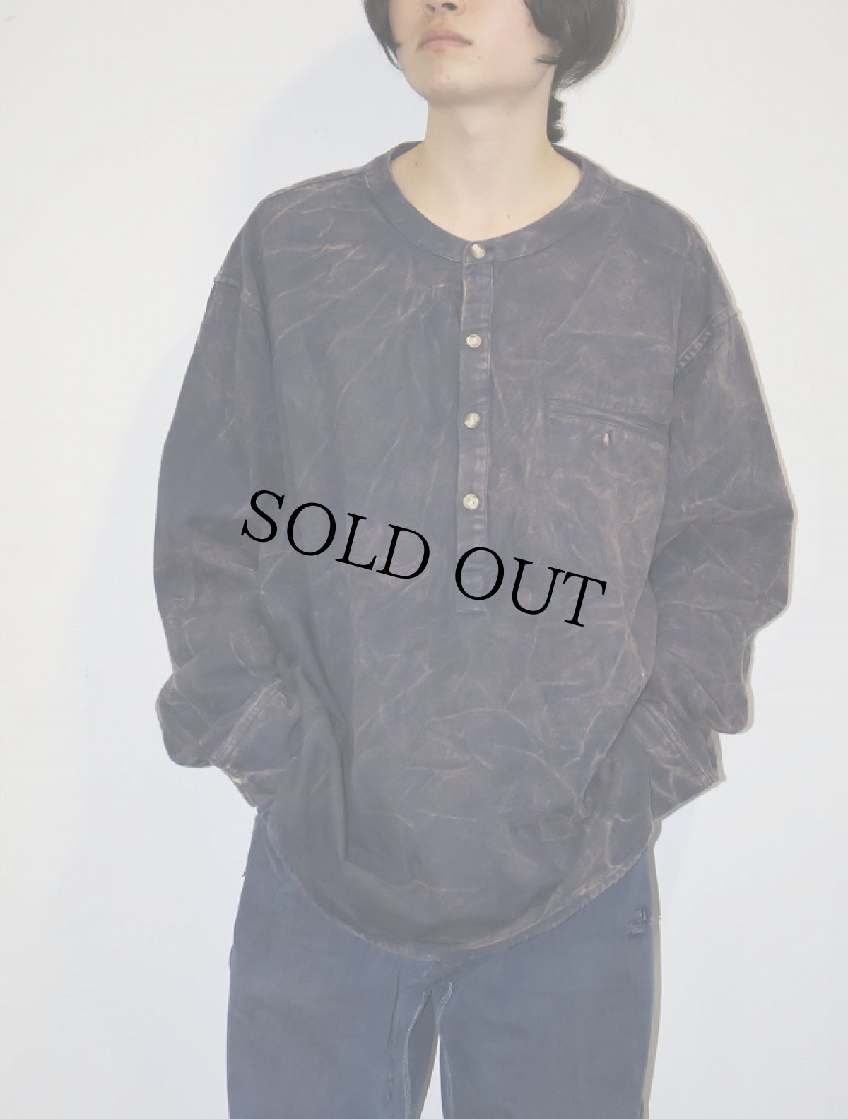 画像1: Madda Fella ブリーチデザイン ヘンリーネック コットンプルオーバーシャツ NAVY 2XL (1)
