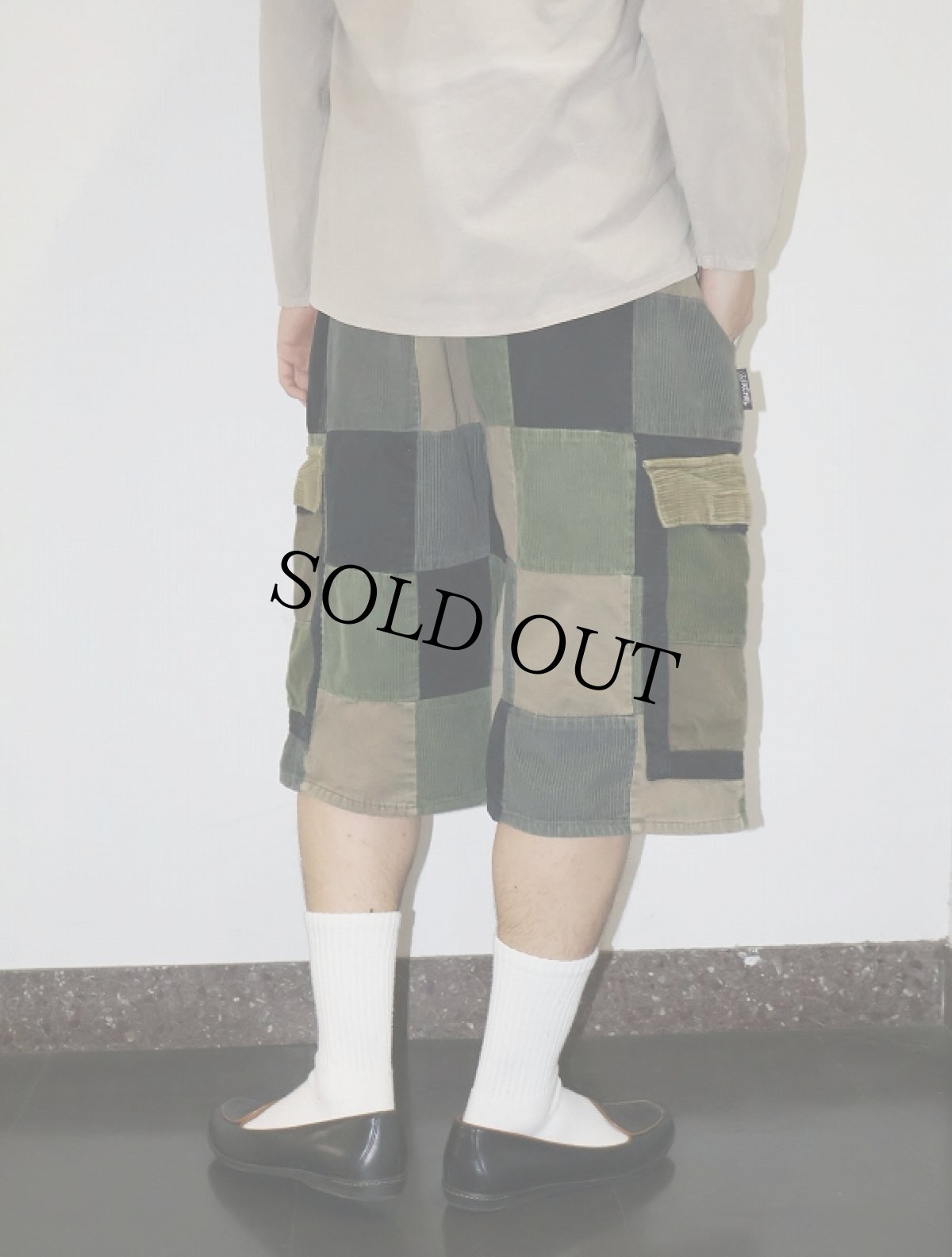 画像2: IXCHEL パッチワーク コーデュロイショーツ W24-38 (2)