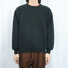 画像2: 90's RUSSELL ATHLETIC USA製 前V 無地スウェット BLACK L  (2)