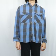 画像2: 80〜90's OSHKOSH バッファローチェック柄 ヘビーネルシャツ M (2)