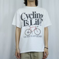画像2: 90's Big Ball Sports USA製 "Cycling is Life" 自転車プリントTシャツ L (2)