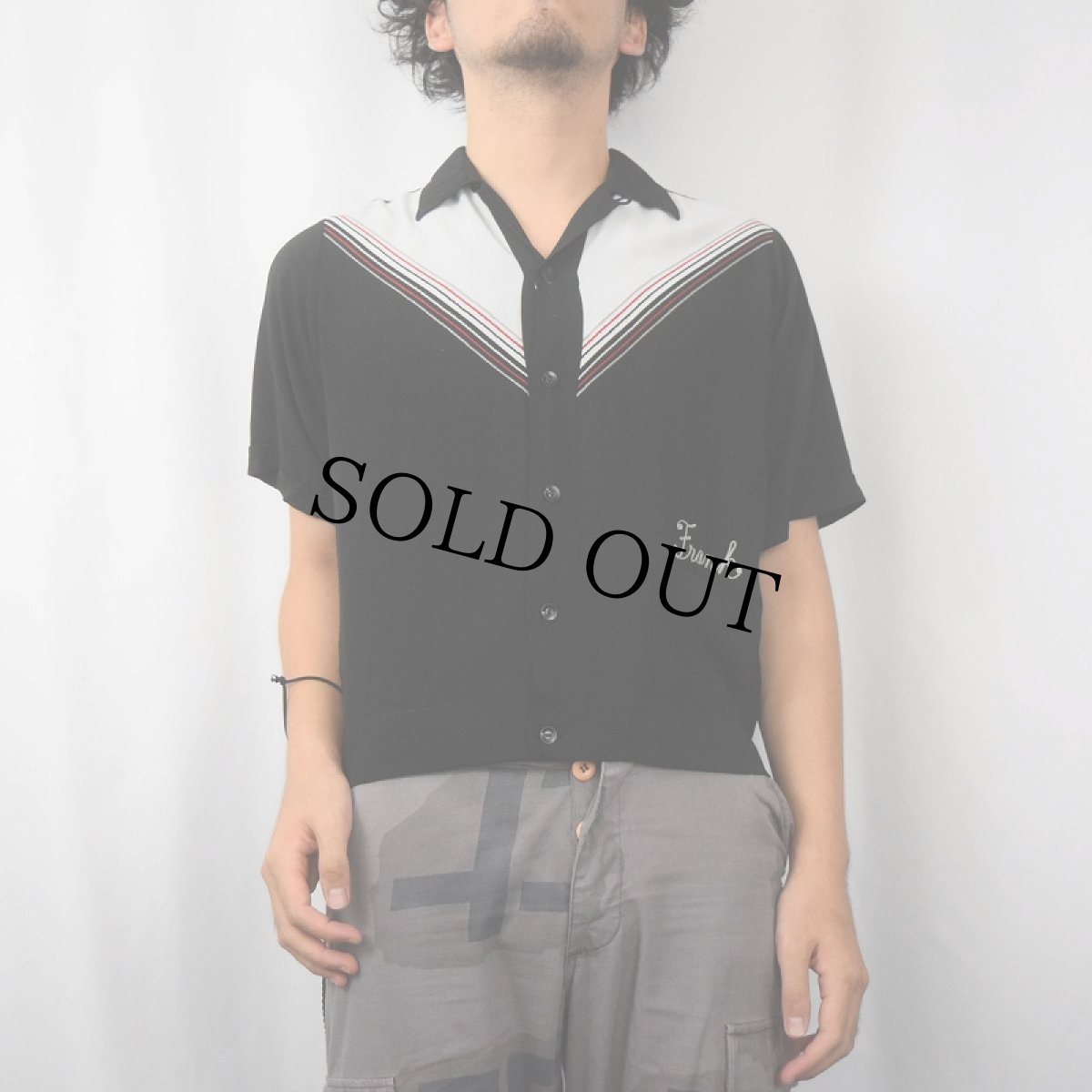 画像3: 60's King Louie By Holiday チェーン刺繍 レーヨンボーリングシャツ BLACK M (3)