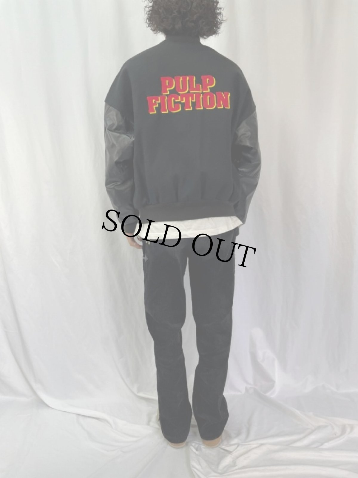 画像4: 90's OMADI "PULP FICTION" ロゴ刺繍 映画スタジャン L (4)