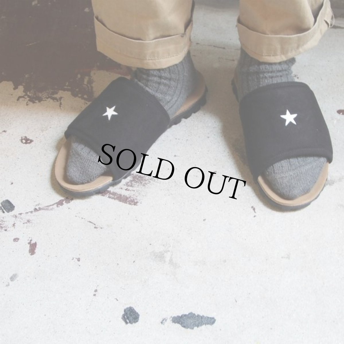 画像2: NEXUSVII "TROPICAL FIELD SLIPPERS / STAR" BLACK (2)