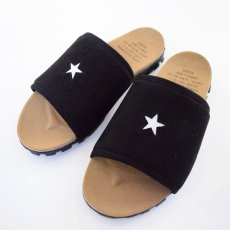 画像1: NEXUSVII "TROPICAL FIELD SLIPPERS / STAR" BLACK (1)