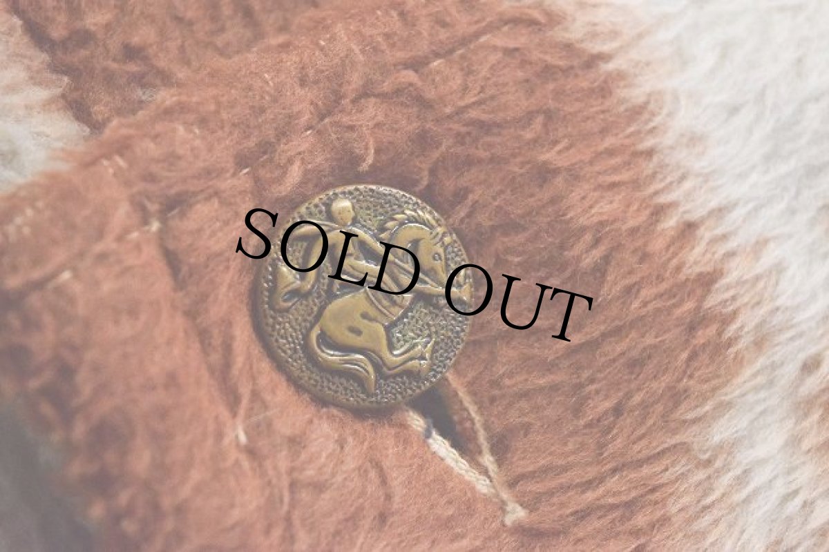 画像2: 50's〜60's CAMPUS USA製 アニマル柄 騎士モチーフメタルボタン フェイクファージャケット M〜L位 (2)