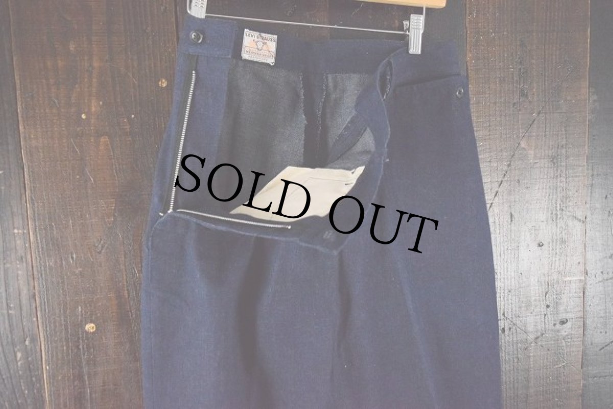 画像2: 1950's LEVI'S ショートホーン "AUTHENIC WESTERN WEAR" ランチデニムパンツ W33 DEADSTOCK (2)