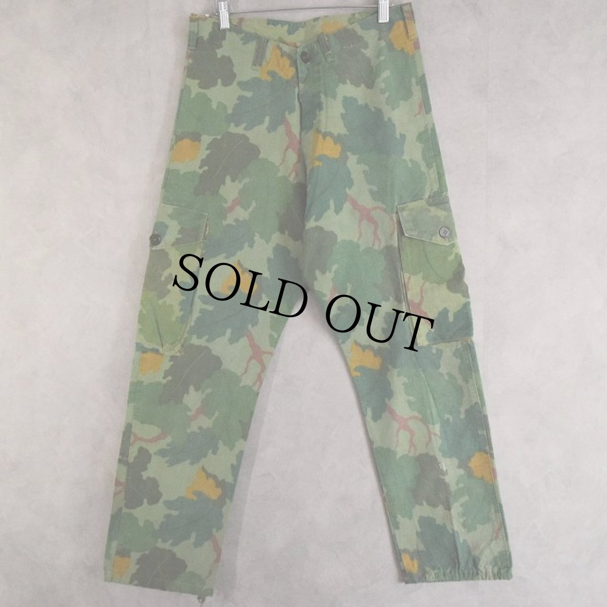 画像1: VINTAGE MITCHELL Pattern Cargo Pants W31 (1)