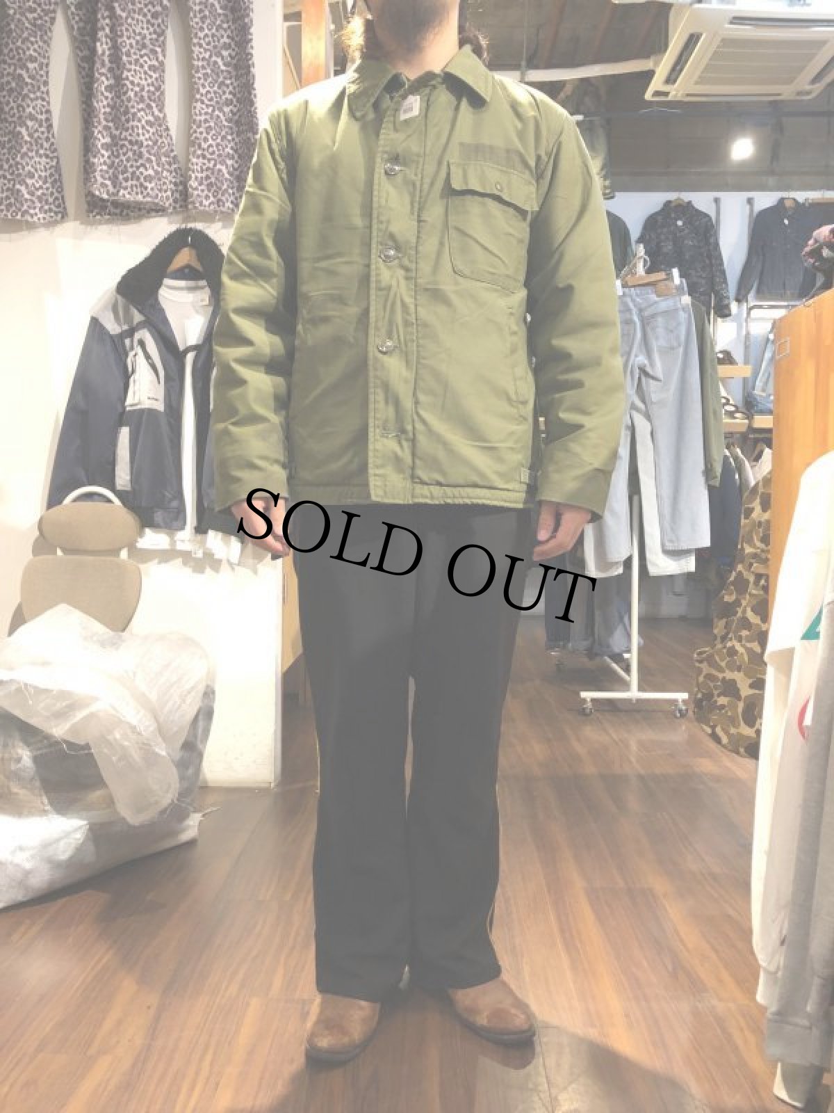 画像2: 80's U.S.NAVY A-2 デッキジャケット (2)