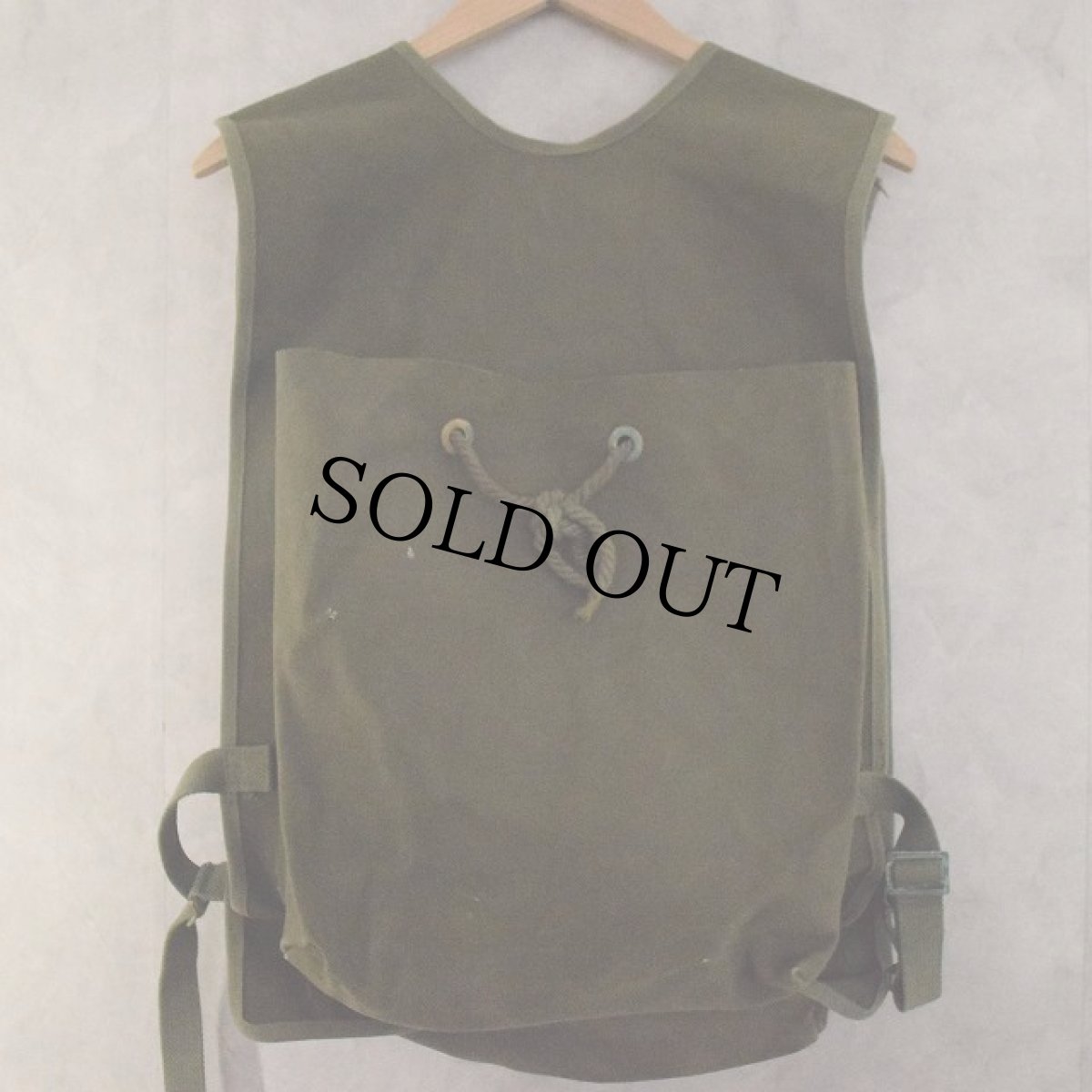 画像2: 40's WWII U.S.ARMY Ammunition Carrying Bag M2 (2)