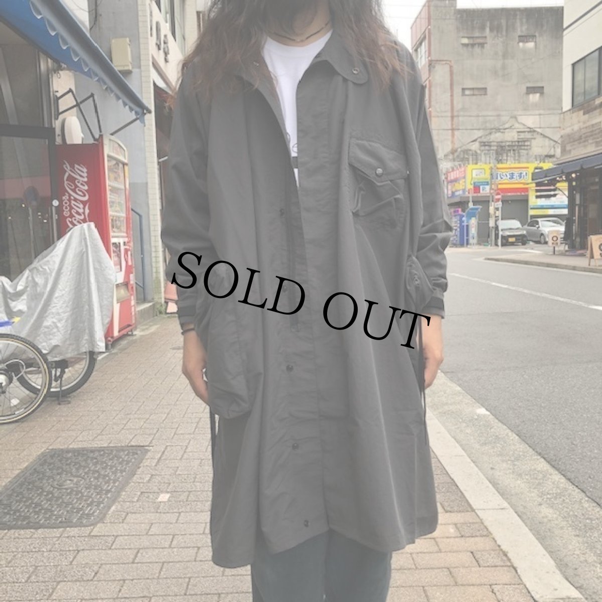 画像4: COMFY OUTDOOR GARMENT "RAIN FALLS PONCHO" BLACK 【M】 (4)