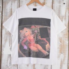 画像1: 【SALE】  90's ミス・ピギー "PIGTORIA'S SECRET" パロディTシャツ (1)