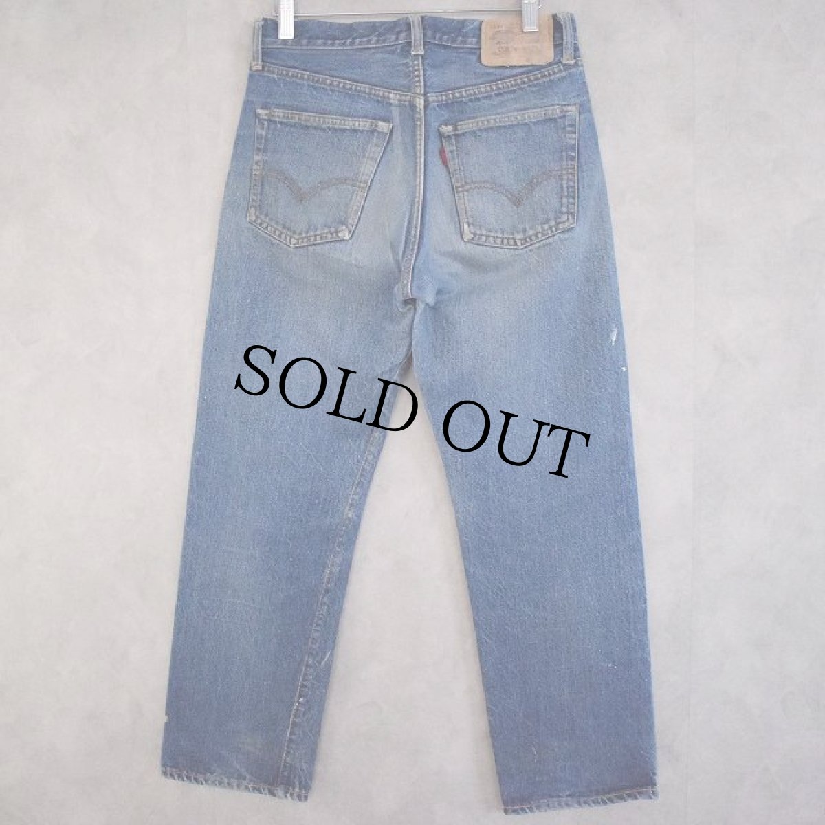 画像2: 60〜70's LEVI'S 501 BIGE デニムパンツ W29 (2)