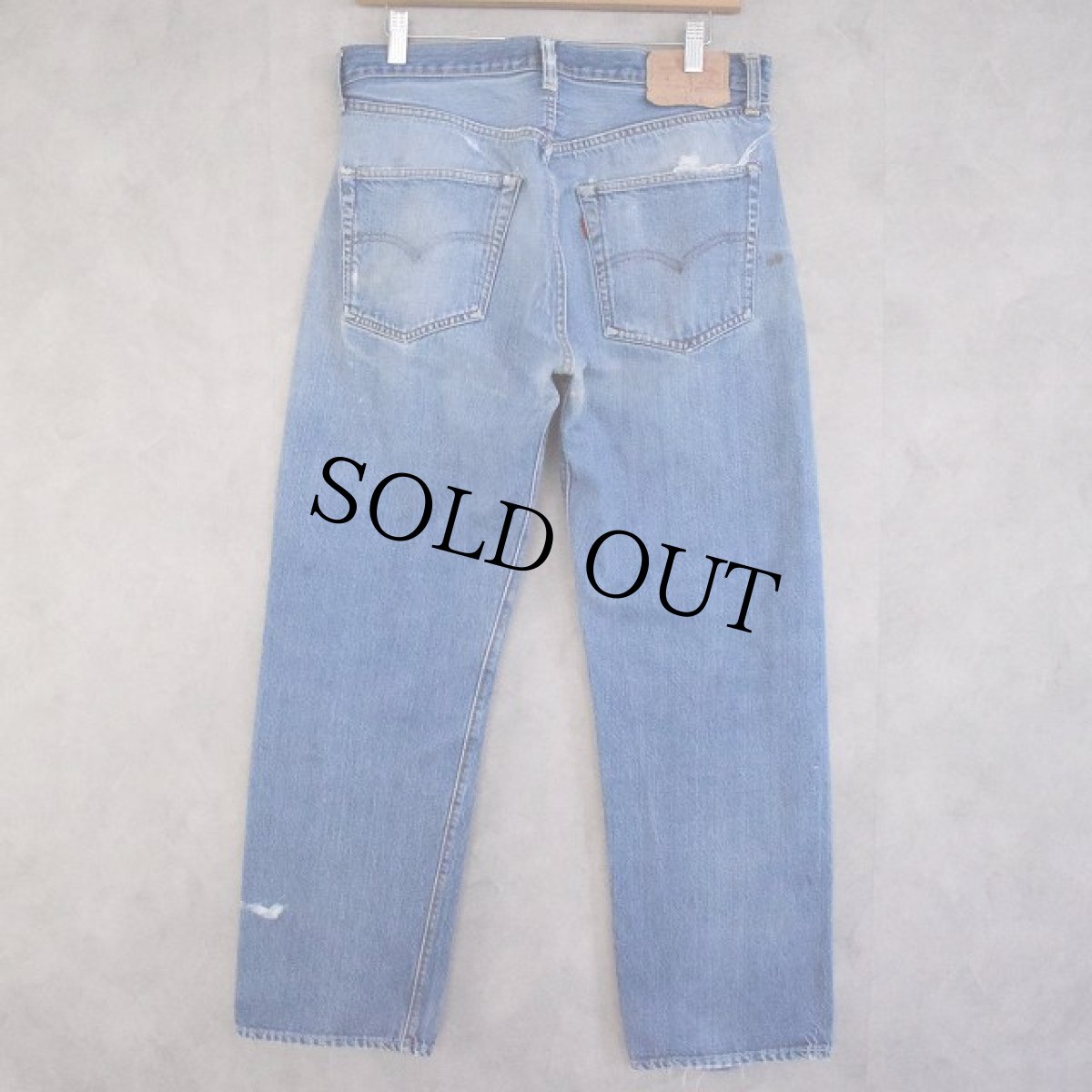 画像2: 60〜70's LEVI'S 501 BIGE デニムパンツ W31 (2)