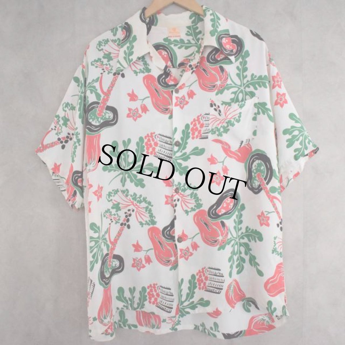画像1: 40〜50's Hinchley HAWAII製 Rayon Hawaiian Shirt (1)
