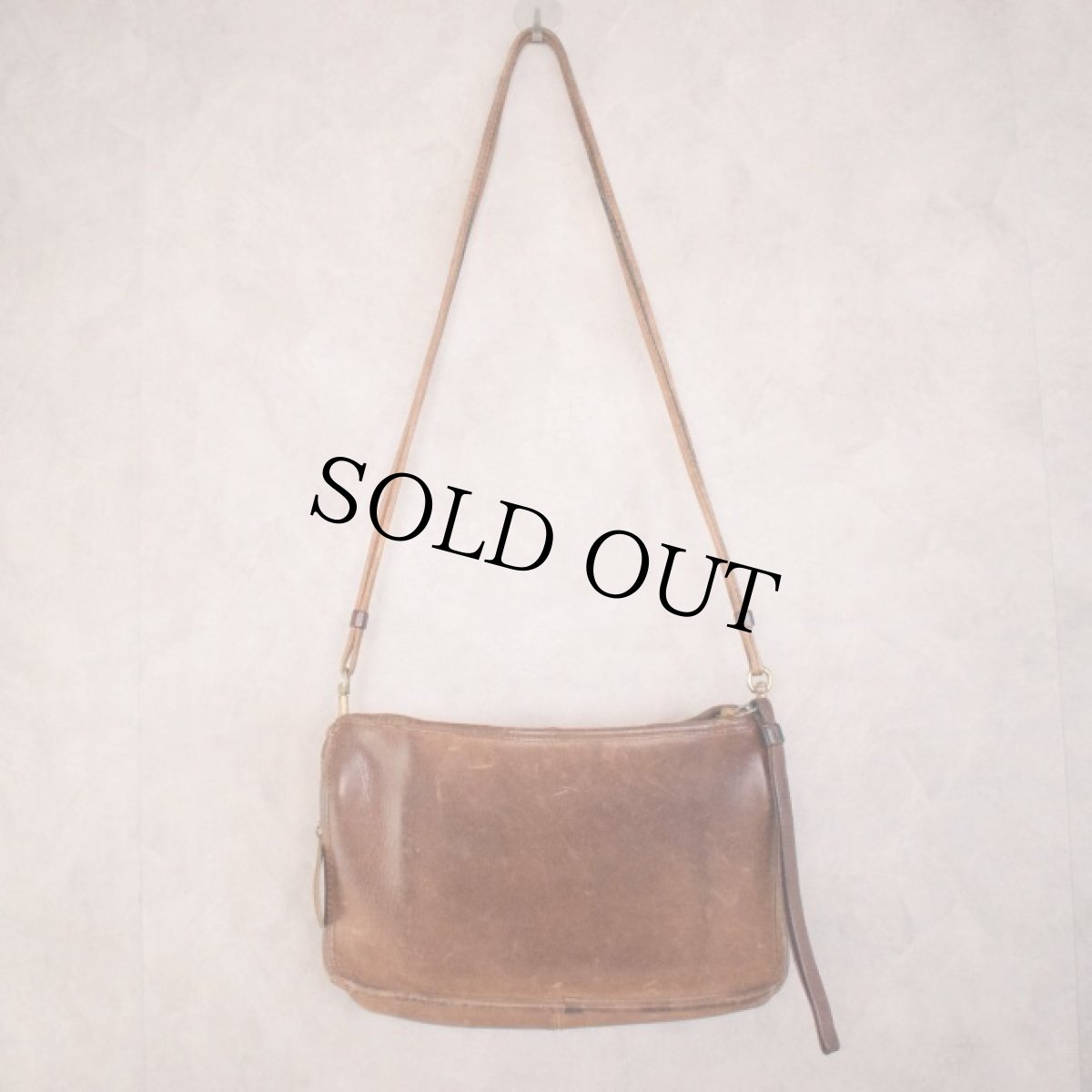 画像2: 60〜70's COACH USA製 ミニショルダーバッグ BROWN (2)