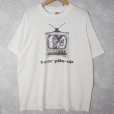 画像1: 90's "3car pile-up" シュールイラストプリントTシャツ XL (1)