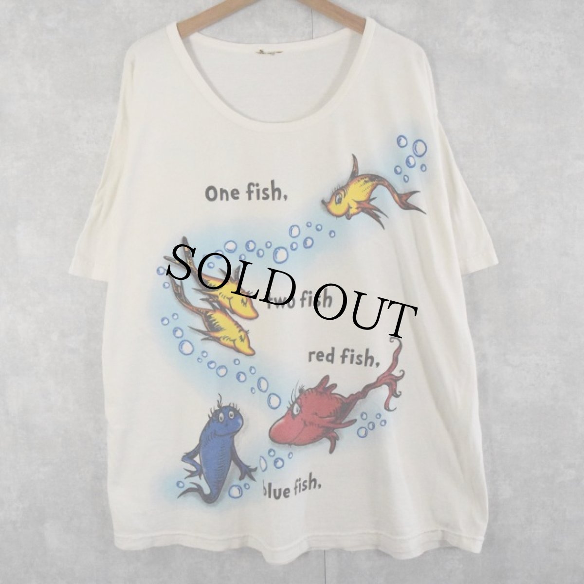 画像1: Dr. Seuss "One fish, two fish, red fish, blue fish" キャラクターTシャツ  (1)