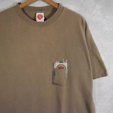 画像2: 90's POWELL PERALTA USA製 "BUCKY" James DeanプリントTシャツ XXL (2)