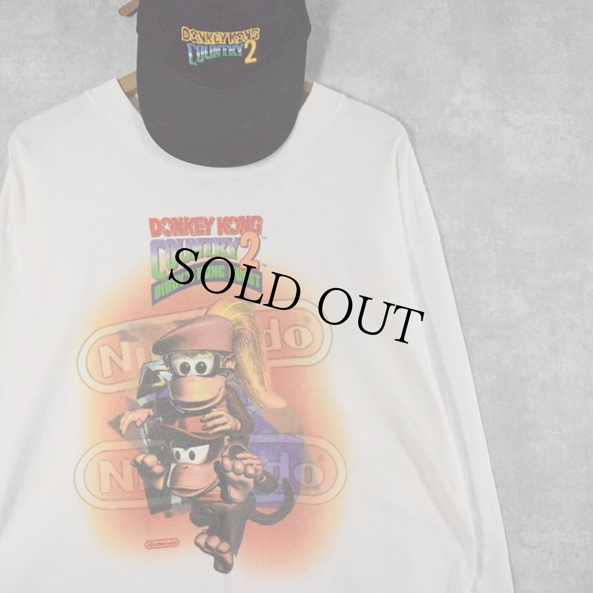 画像1: 90's Nintendo USA製 "DONKEY KONG COUNTRY2" ゲームプリントロンT&キャップ XL (1)