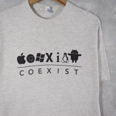 画像1: "COEXIST" テクノロジー企業ロゴTシャツ L (1)