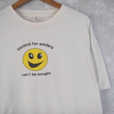 画像1: 90's "control for smilers can't be bought" スマイルプリントTシャツ (1)