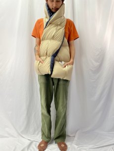 画像5: 2021AW COMFY OUTDOOR GARMENT "DOWN MUFFLER" BEIGE (5)