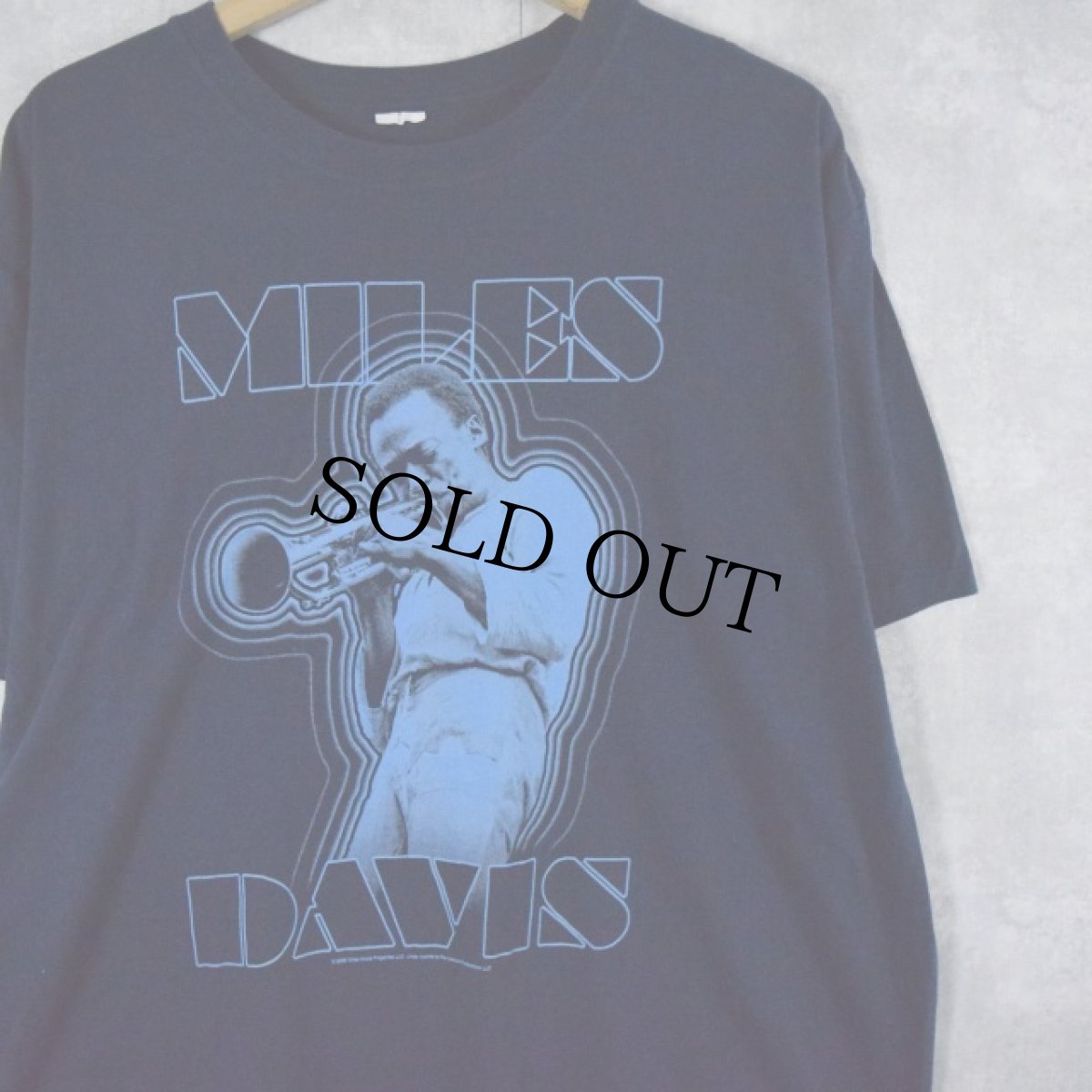 画像1: Miles Davis ジャズトランペット奏者 プリントTシャツ (1)