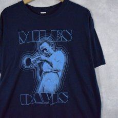 画像1: Miles Davis ジャズトランペット奏者 プリントTシャツ (1)