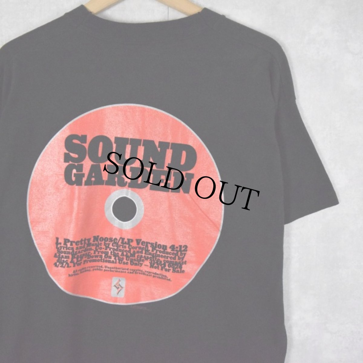 画像1: 90's SOUND GARDEN USA製 ヘヴィメタルバンドTシャツ XL (1)