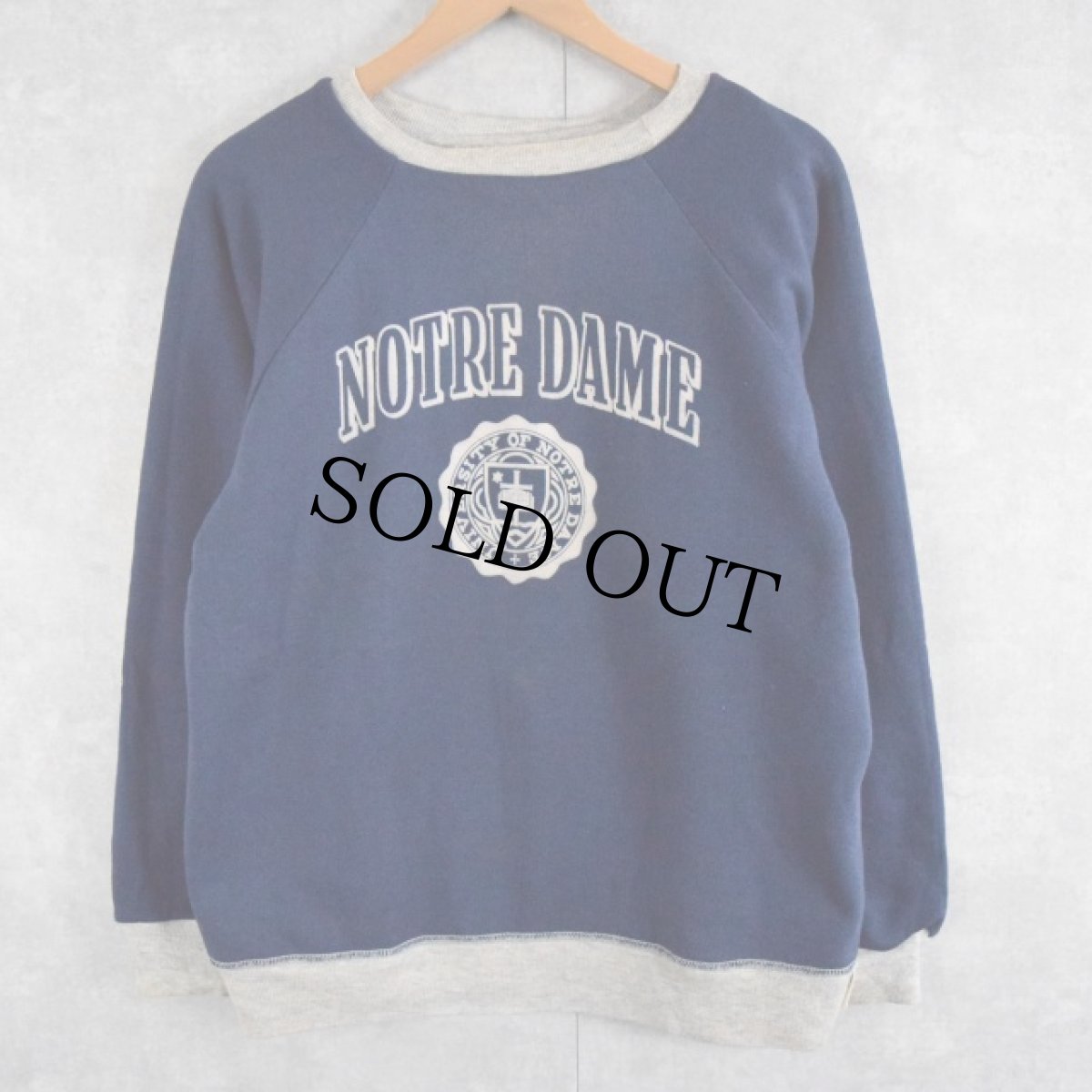 画像2: 80's Champion トリコタグ USA製 "NOTRE DAME" フロッキープリント リバーシブルスウェット L (2)