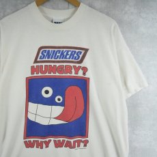 画像1: 90's SNICKERS USA製 "HUNGRY? WHY WAIT?" お菓子企業プリントTシャツ XL (1)