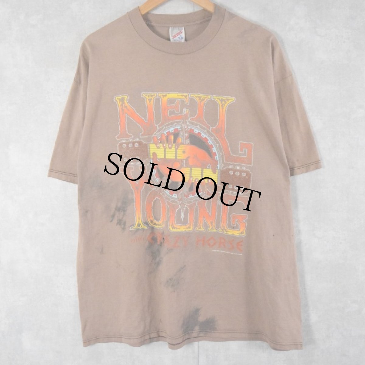 画像2: 90's NEIL YOUNG USA製 "WITH CRAZY HORSE" フォークロックシンガーTシャツ XL (2)
