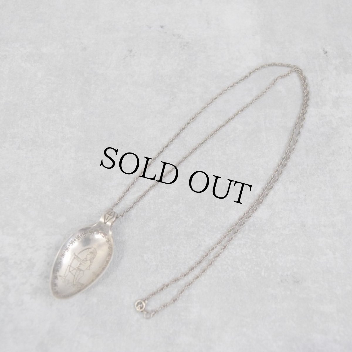 画像2: VINTAGE ナバホ族 スワティカ卍 シルバースプーン ネックレス (2)