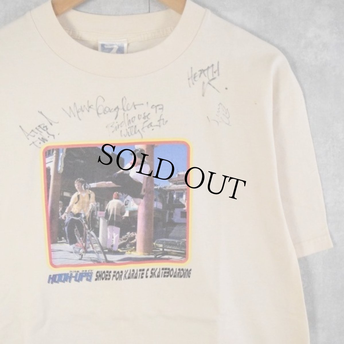 画像2: 90's HOOK-UPS USA製 "KARATE KID" Mark Gonzales, Birdhouse, Jeremy Klein, Willie Santos サイン入りTシャツ DEADSTOCK L (2)