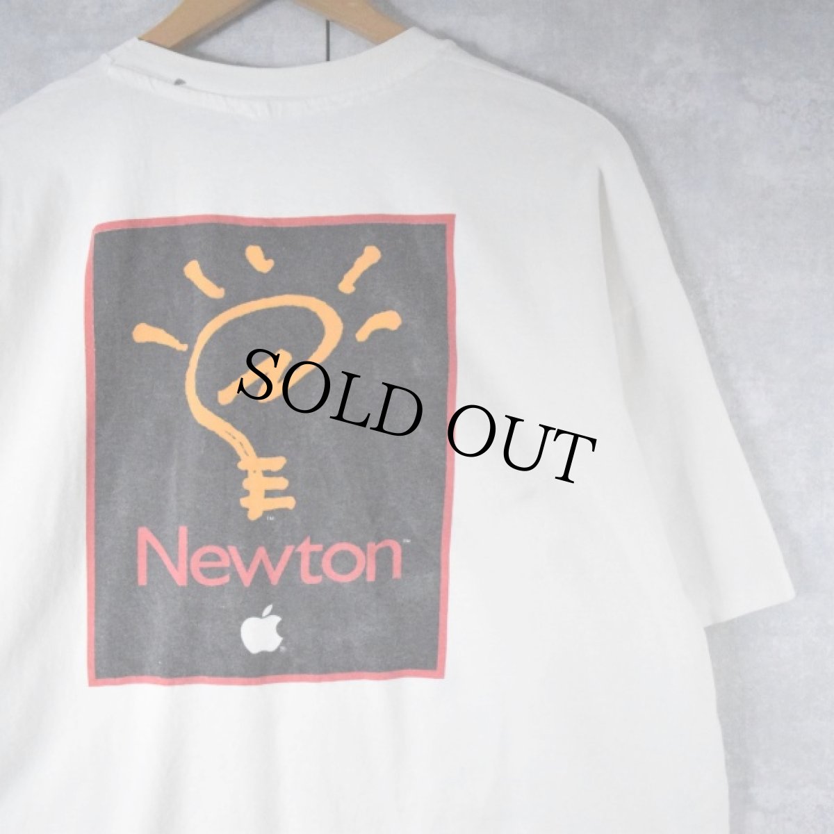 画像1: 90's Apple "Newton" USA製 イラストTシャツ XXL (1)