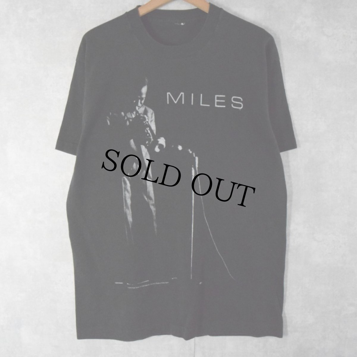 画像1: 90's MILES DAVIS USA製 ジャズミュージシャン プリントTシャツ (1)