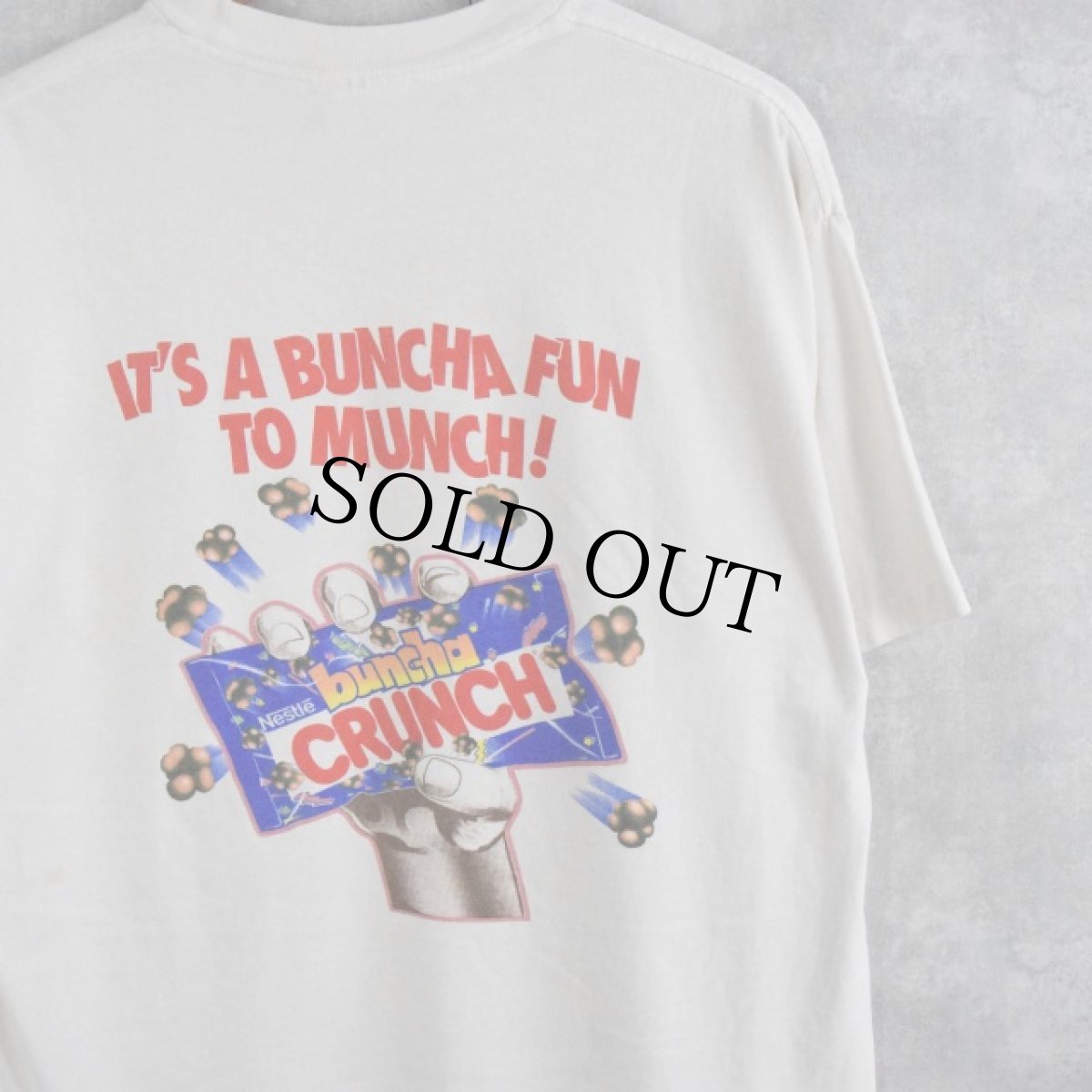 画像1: 90's Nestie buncha CRUNCH お菓子企業イラストTシャツ XL (1)