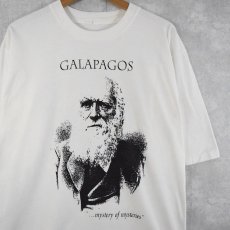 画像1: Charles Darwin "GALAPAGOS" 偉人プリントTシャツ XL (1)