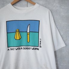 画像1: grimm "A SALT WITH A DEADLY WEAPON" イラストプリントTシャツ XL (1)
