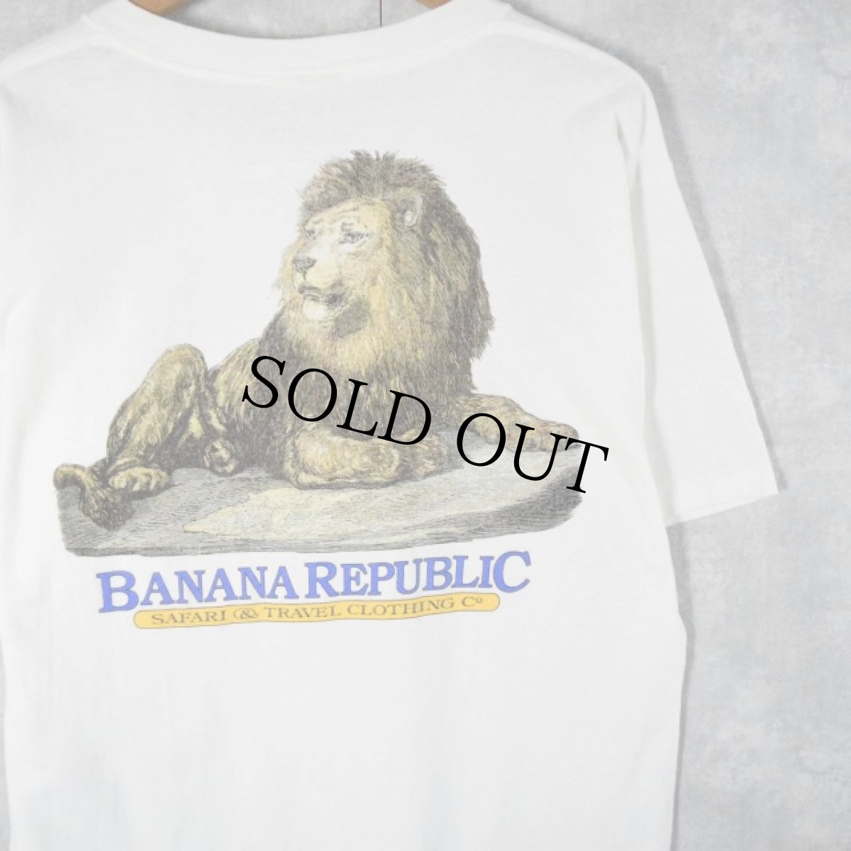 画像1: 90's BANANA REPUBLIC USA製 "SAFARI & TRAVEL CLOTHING" ライオンプリント ポケットTシャツ L (1)