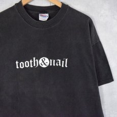 画像1: 2000's "Tooth & Nail" プリントTシャツ XL (1)