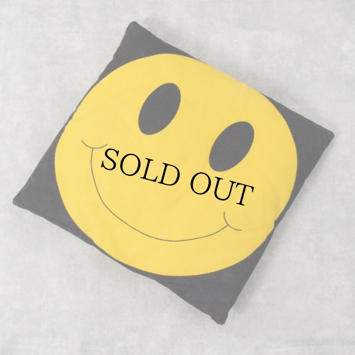 画像2: VINTAGE スマイル クッション (2)