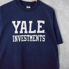 画像1: 90's FRUIT OF THE LOOM USA製 "YALE INVESTMENTS" カレッジプリントTシャツ XL (1)