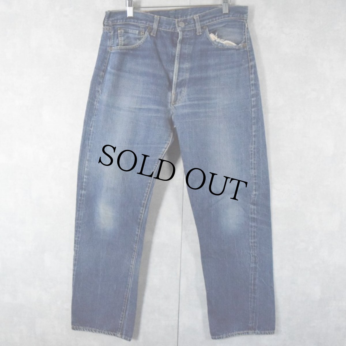 画像1: 60〜70's LEVI'S 501 BIGE デニムパンツ W33 (1)