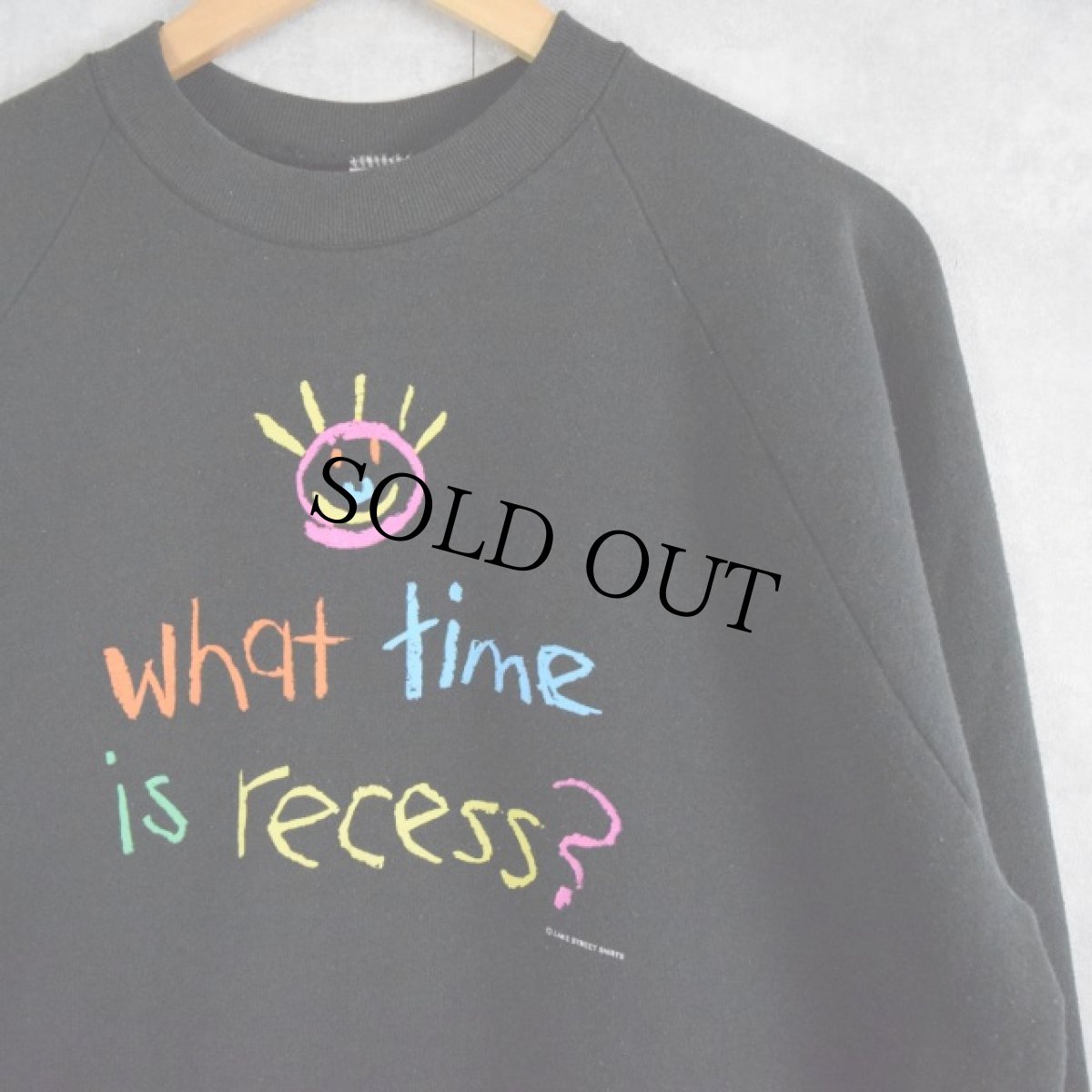 画像1: 90's USA製 "What time is recess?" メッセージプリントスウェット BLACK XL (1)