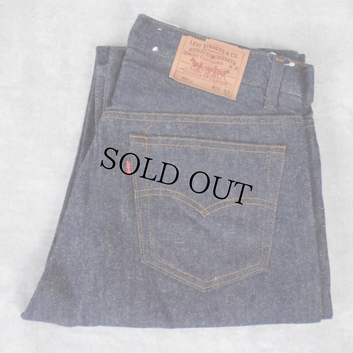 画像1: 90's Levi's 501 USA製 デニムパンツ DEADSTOCK W35 (1)