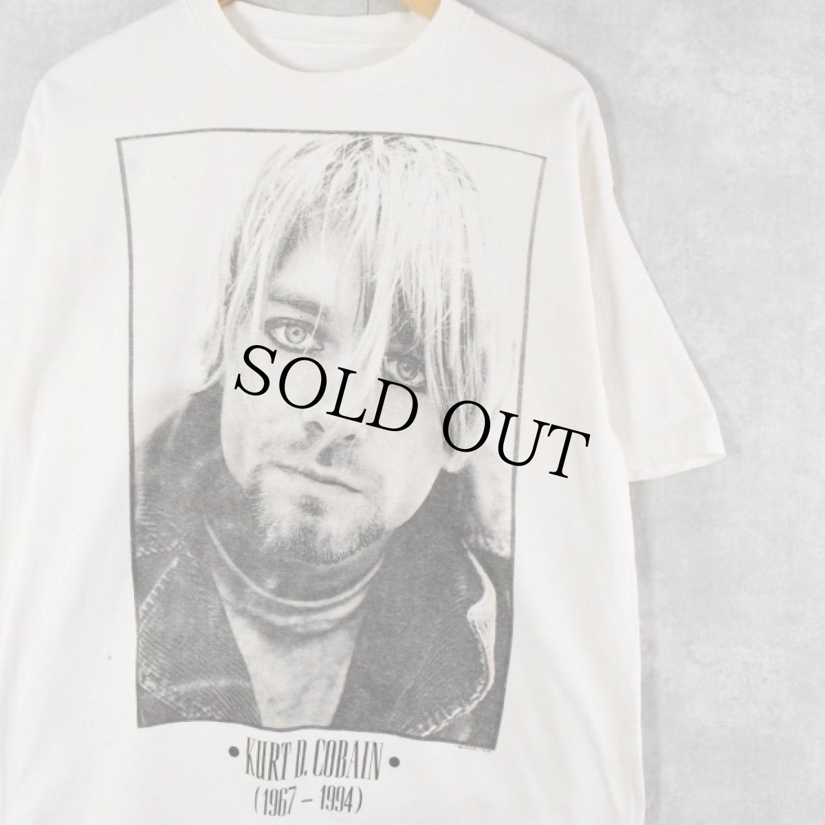 画像1: 90's KURT COBAIN USA製 "1967-1994" 追悼プリントTシャツ (1)