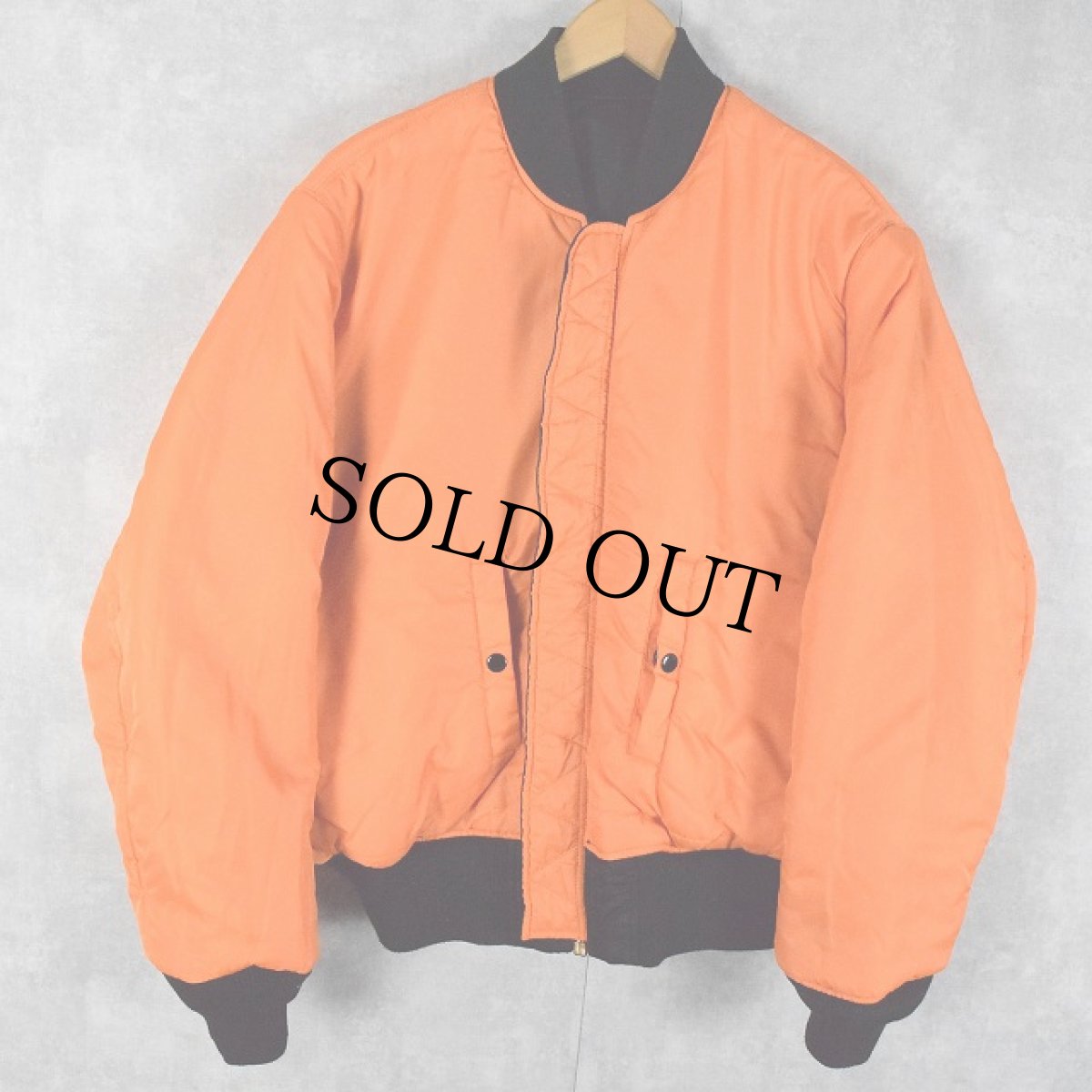 画像2: 民間用 U.S.AIR FORCE "MA-1 TYPE" フライトジャケット (2)