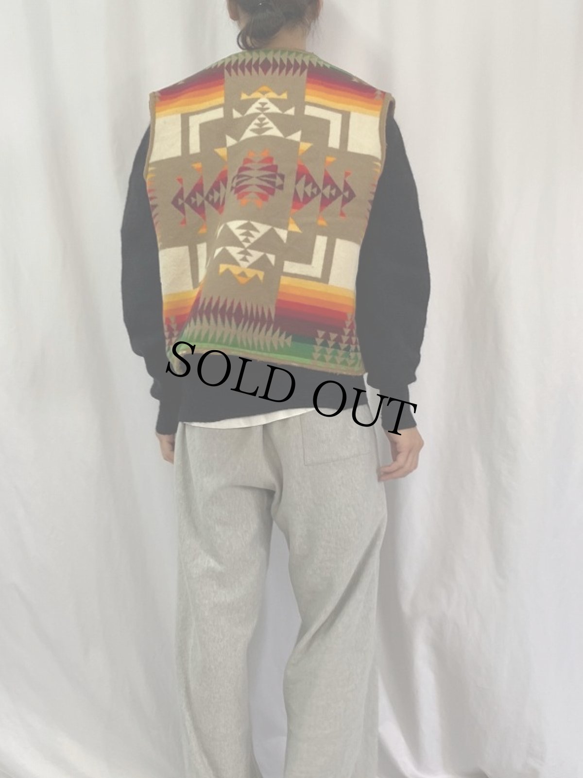 画像4: VINTAGE ネイティブ柄 ブランケットベスト (4)